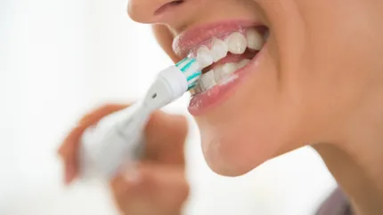 How to properly use your electric toothbrush for best results
